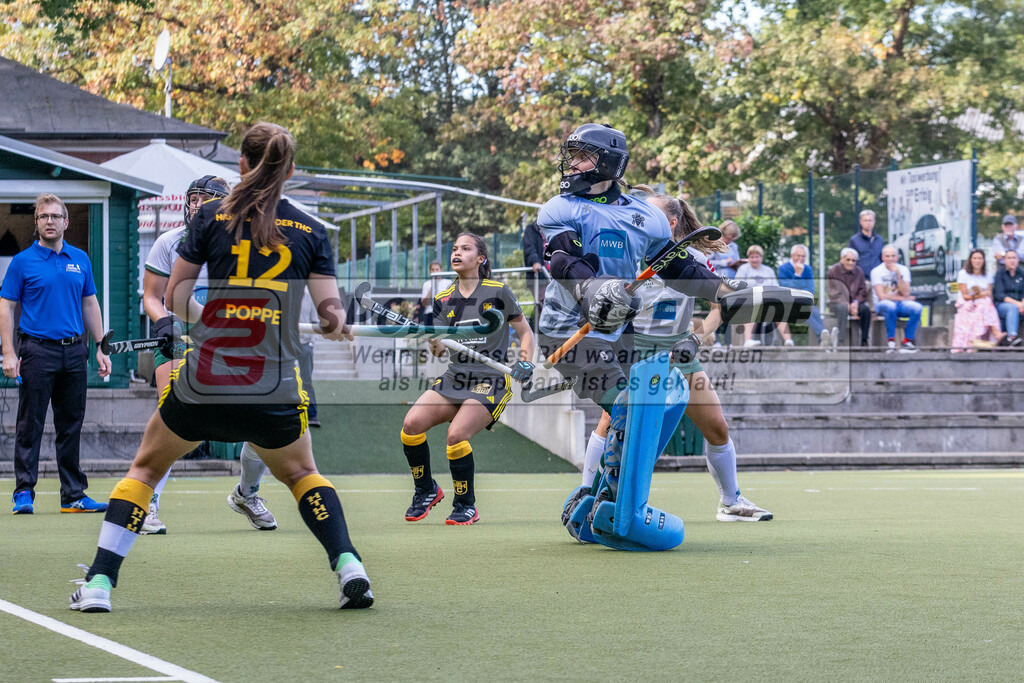 MJ_01.10.2023_F_UHTC-HTHC-31 | Finja Stark (Uhlenhorst Mülheim #9), Uhlenhorst Mülheim - Harvestehuder THC am 1.10.2023 im Waldstadion, Mülheim a. d. Ruhr