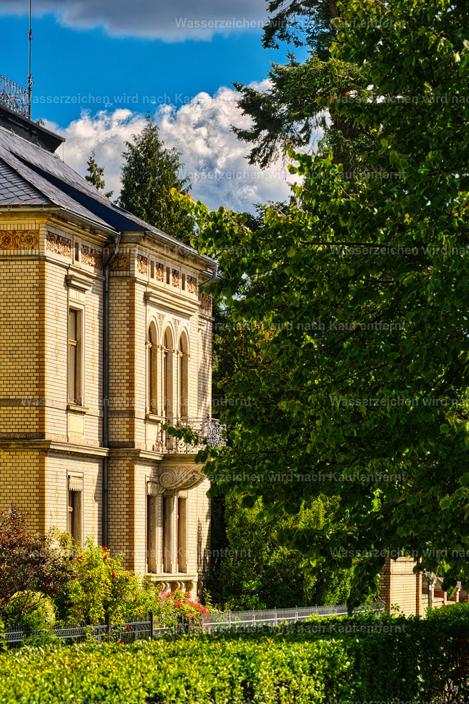 Herrnhut - Haus Gründerzeit, Zittauer Straße | Historische Zittauer Straße in Herrnhut mit ihren charakteristischen Häusern und der ruhigen, traditionellen Stadtatmosphäre. - Realisiert mit Pictrs.com