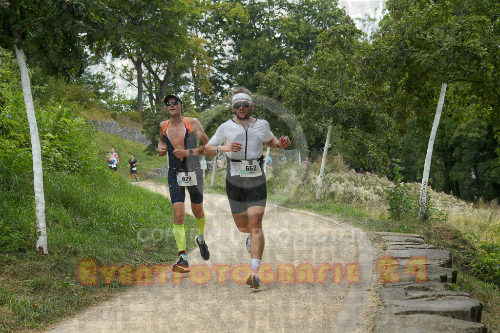 250824_1424_EX1_6119 | Sportfotografie im Rhein-Sieg Kreis, Köln, Bonn, NRW, Rheinland Pfalz, Hessen, etc. Unser Tätigkeitsfeld umfasst den Laufsport vom Volkslauf über den Marathon, Duathlon, Triathon bis zum Ultralauf wie Kölnpfad Ultra oder Schindertrail.