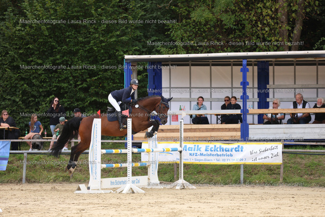 HG9A0380 | laurarinckfotografie - Realisiert mit Pictrs.com