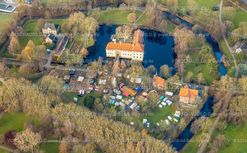 Herne251203606 | Luftbild, Schloss Strünkede Wasserburg, Weihnachtsmarkt am Schloss, Baukau, Herne, Ruhrgebiet, Nordrhein-Westfalen, Deutschland