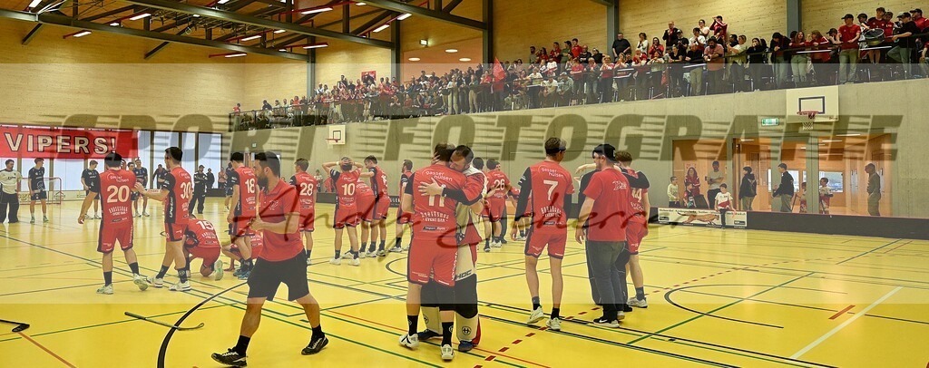 aDSC_7011 | Kaufen Sie Sportbilder im Onlineshop von Andy Scherrer Sportfotografie. Faszinierende Bilder von Sportevents aus der ganzen Schweiz. Fussball, Frauenfussball, Unihockey, Handball, Schwingen und weiteren Sportarten. - Realisiert mit Pictrs.com
