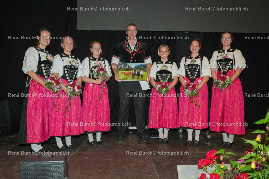 206 | René Burch leidenschaftlicher Fotograf aus Kerns in Obwalden.  Hier finden sie Sport, Landschaft und Natur Fotografie.
 - Realisiert mit Pictrs.com