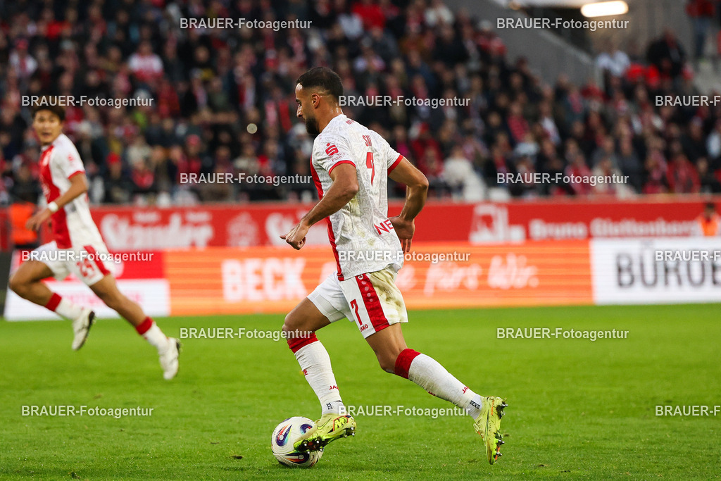 Rot-Weiss Essen - 1.Fc Schweinfurt | Essen, Deutschland, 02.11.2025 Ramien Safi  (Rot-Weiss Essen) Einzelaktion während des 3.Liga Spiels zwischen  Rot-Weiss Essen und 1.Fc Schweinfurt am 02.11.2025 im Stadion an der Hafenstraße in Essen. (Foto von Timo Bluhmki-Schmidt/Brauer Fotoagentur