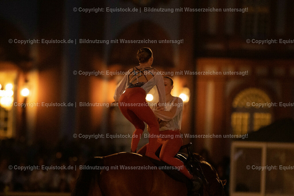 20230527_Voltigieren_NASPA_Flutlicht_0767 | equistock