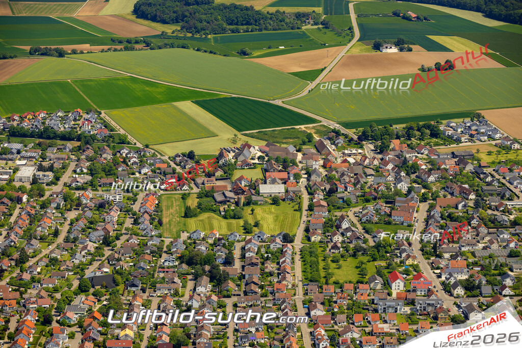 Das Luftbild zeigt  Beimerstetten - Die Luftaufnahme wurde 2023 vom UL-Flugzeug aus erstellt ( keine Drohne ) - Hochauflösende Luftaufnahme - Für grossformatige Ausdrucke geeignet. Die Geschenkidee !Mit Lizenz und Bildrechte bestellbar
