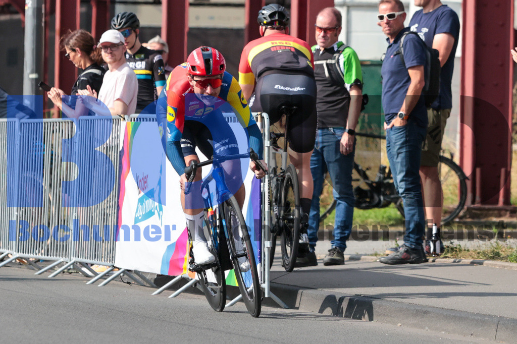 SES_DEUTOU20250820-29 | bond - Realisiert mit Pictrs.com