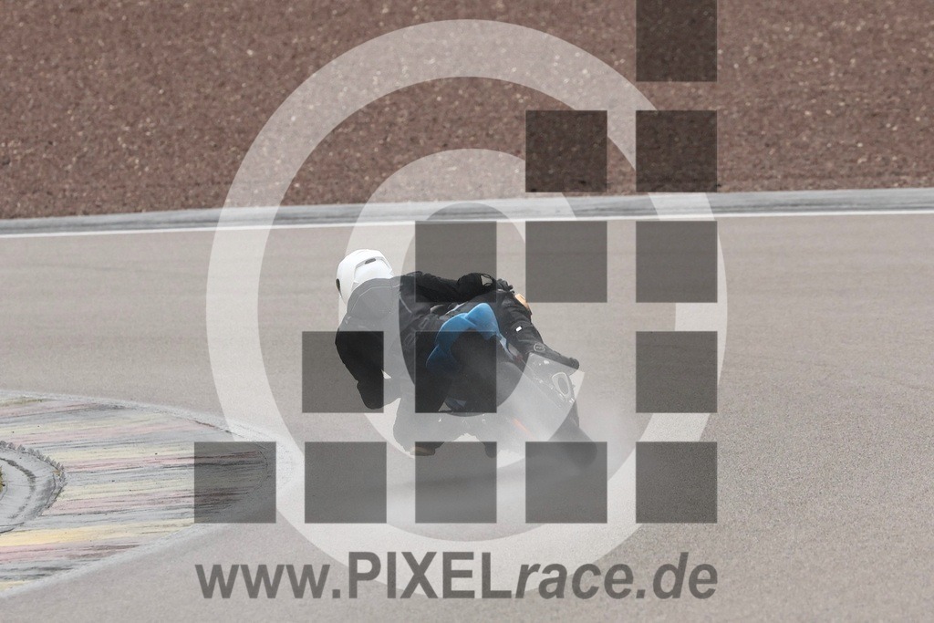 0207-20250829_12445 | Schöne Erinnerungen an spannende Momente - das festzuhalten ist unser Job. PIXELrace.de ist seit 2003 auf den Rennstrecken Europas unterwegs um die Action draußen beim Fahren und die wunderbare Stimmung imm Fahrerlager für euch einzufangen.