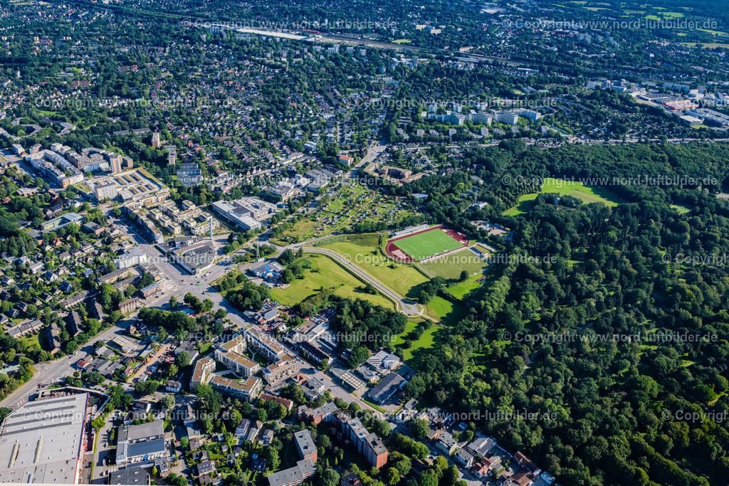 Hamburg_Altona_Innovationpark_Vorhornweg_Sv_Lurup_Gewerbegebiet_ELS_0520050823 | HAMBURG 05.08.2023 Innovationspark Entwicklungsgebiet Gewerbeflächen " Vorhornweg " in Hamburg, Deutschland. // Innovation park development area commercial areas "Vorhornweg" in Hamburg, Germany. Foto: Martin Elsen