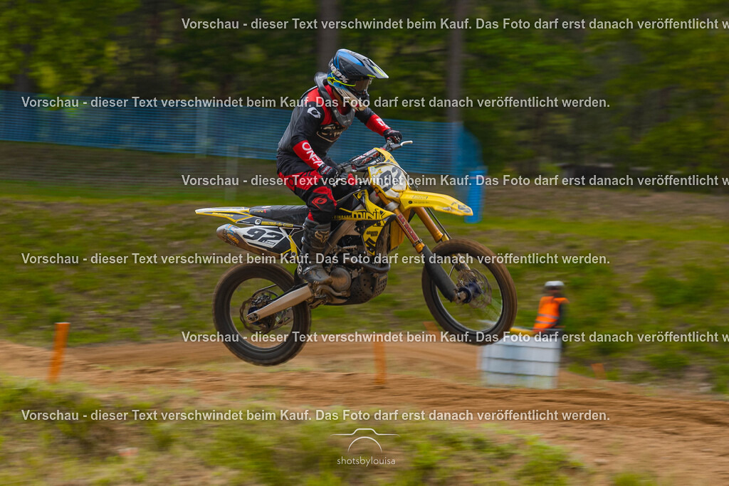 05_17_GroßGlienicke_clubsport-0697 | Sportfotografin aus Berlin-Brandenburg mit Fokus auf Motocross. Ich halte deine sportliche Leistung und echte Emotionen auf und neben der Strecke professionell fest. Entdecke die Fotos von deinem Rennen und bestelle sie direkt hier im Shop.