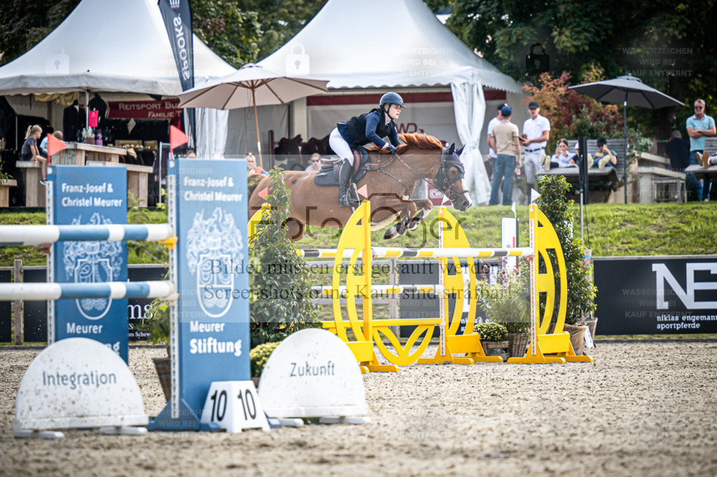DOS_1728 | Entdecke hochwertige Reitturnierfotos von Foto Oger. Professionell, emotional und authentisch – jetzt Lieblingsmomente im Shop bestellen. - Realisiert mit Pictrs.com