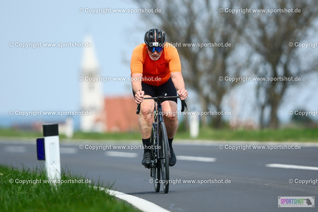 067_TRA56166 | Neusiedlersee Radmarathon 2026@sportshot_your_pictrs #yourpictures#roadtowm2029 #nrm #neusiedlerseeradmarathon #neusiedlersee #neusiedlerseetourismus #burgenland #mörbisch #nrm26 #burgenlandtourismus #voglundco #poweredbyburgenlandtourismus #radsport #rad #marathon #ucigranfondo #visitburgenland #ucigranfondoworldseries