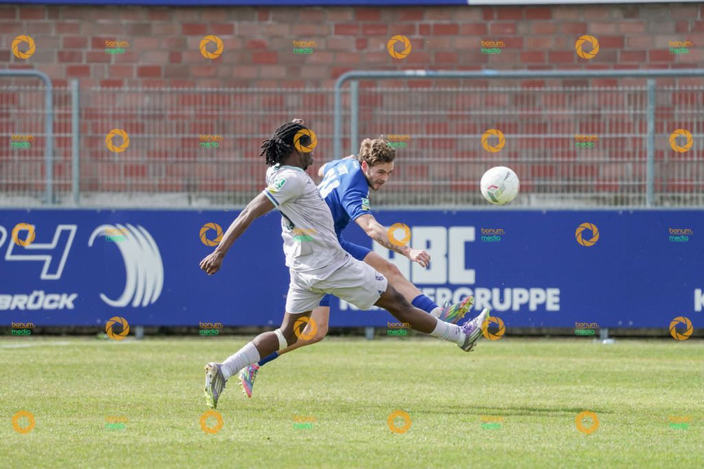 VfL Sportsfreunde Lotte vs. VfL Bochum II U23 - Regionalliga West - 28. Spieltag 2026 | Luca David Kerkemeyer, 24Aurel Wagbe, 25 - Realisiert mit Pictrs.com