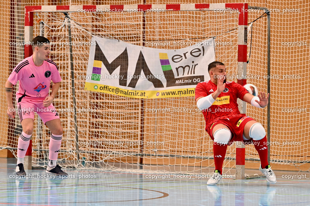 Carinthia Flamengo Futsal Club vs. LPSV-K | #72 Armin Kahvedzic Carinthia Flamengo, #1 Youssef Helal Carinthia Flamengo, Tor LPSV-K, Carinthia Flamengo Futsal Club vs. LPSV-K, Carinthia Flamengo Futsal Club vs. LPSV-K am 03.11.2024 in Klagenfurt (Ballspielhalle Viktring), Austria, (Photo by Bernd Stefan)