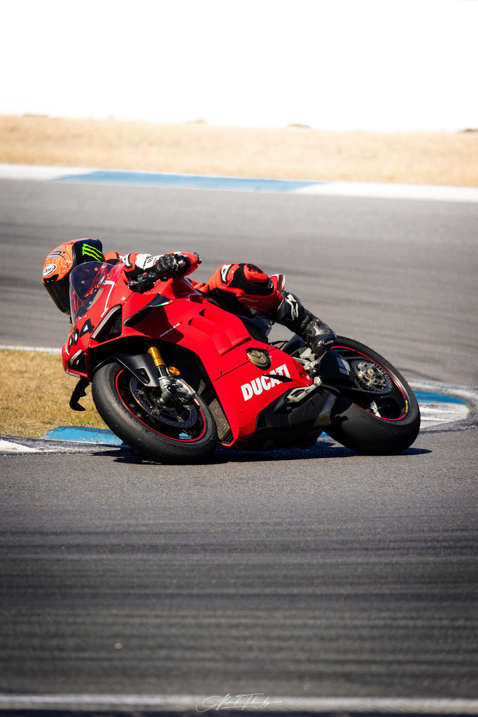 Ducati Trackday Hockenheimring 2026 | Entdecken Sie die faszinierende Welt von Alexander Tschuncky Arts: Kreative Fotografie, atemberaubende Automobilkunst und hochwertiger Bilderdruck. Lassen Sie sich inspirieren! - Realisiert mit Pictrs.com