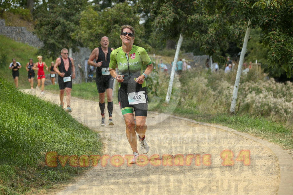 250824_1346_EX1_3620 | Sportfotografie im Rhein-Sieg Kreis, Köln, Bonn, NRW, Rheinland Pfalz, Hessen, etc. Unser Tätigkeitsfeld umfasst den Laufsport vom Volkslauf über den Marathon, Duathlon, Triathon bis zum Ultralauf wie Kölnpfad Ultra oder Schindertrail.