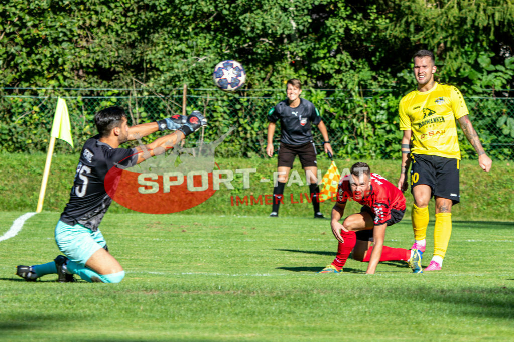 Kärntner Liga | Kärntner Liga ATUS Ferlach - ASKÖ Köttmannsdorf am 02.09.2023 in Ferlach
(Sportplatz Ferlach), Austria, (Photo by Ernst Krawagner sport-fan.at) - Realisiert mit Pictrs.com
