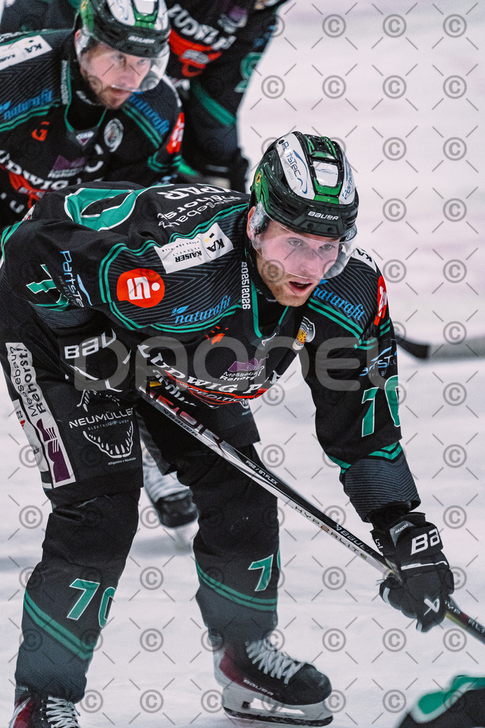 Alligators_vs_Peiting_04_01_2026-105 | Höchstadt Alligators Fotogalerie: Eishockey-Action aus Franken. Professionelle Spielfotos, Portraits & Stadionbilder zum Download. Jetzt entdecken! - Realisiert mit Pictrs.com