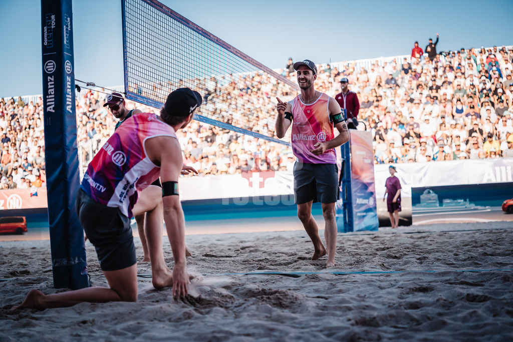 Beachvolleyball | Spiel um Platz Drei | Finale | Deutsche Meisterschaften 2025 Timmendorfer Strand | 07.09.2025 | v.l. Nils Ehlers und Clemens Wickler