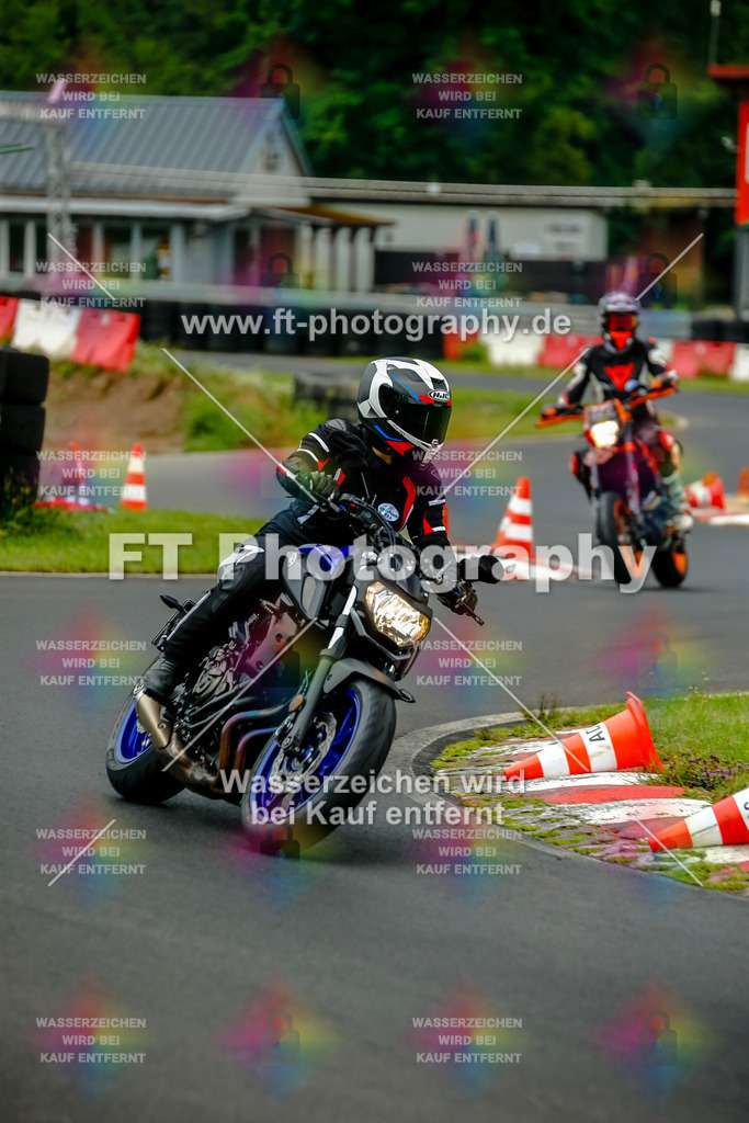 VBK-3656 | Hier findet Ihr Bilder von Touristenfahrten auf der Nürburgring Nordschleife oder von anderen Veranstaltungen die ich besucht habe. Viel Spass beim Durch Schauen 