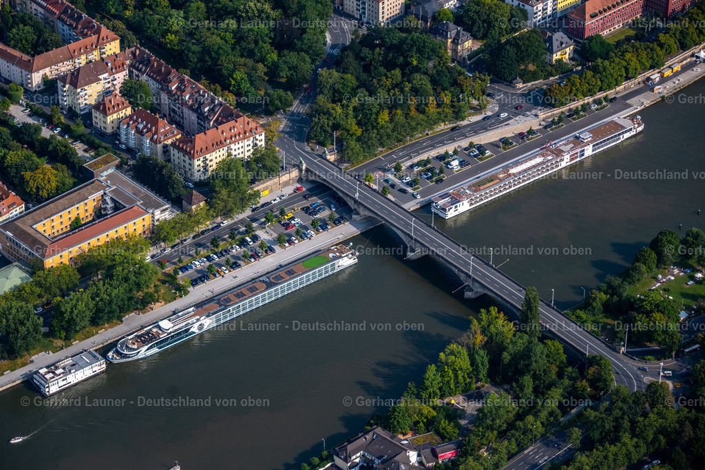 4047689 | Ludwigsbrücke (Löwenbrücke)