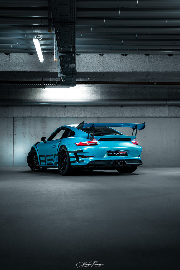 R6AT0536 _Alexander Tschuncky | Entdecken Sie die faszinierende Welt von Alexander Tschuncky Arts: Kreative Fotografie, atemberaubende Automobilkunst und hochwertiger Bilderdruck. Lassen Sie sich inspirieren! - Realisiert mit Pictrs.com
