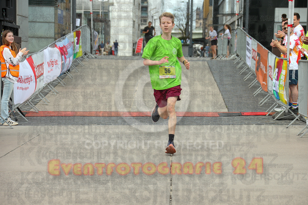 250920_1317_EX1_3970 | Sportfotografie im Rhein-Sieg Kreis, Köln, Bonn, NRW, Rheinland Pfalz, Hessen, etc. Unser Tätigkeitsfeld umfasst den Laufsport vom Volkslauf über den Marathon, Duathlon, Triathon bis zum Ultralauf wie Kölnpfad Ultra oder Schindertrail.