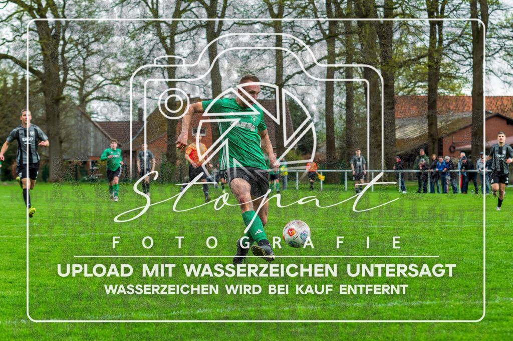 DZC_0878-Verbessert-RR | Vincent Molzahn (TSV Wietzendorf #16) beim Herren Kreisliga HK Spiel zwischen FG Fulde-Stellichte und TSV Wietzendorf im Fulder Zentralstadion, Fulde (Simon Paul Stopat) - Realisiert mit Pictrs.com