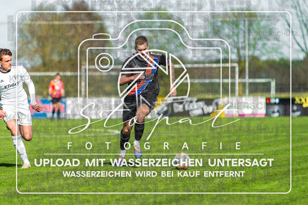 FGFS-LEN-1000 | Peter Paech (Schiedsrichterassistent) beim Herren Kreisliga HK Spiel zwischen FG Fulde-Stellichte und Eintracht Leinetal im Fulder Zentralstadion, Fulde (Simon Paul Stopat) - Realisiert mit Pictrs.com