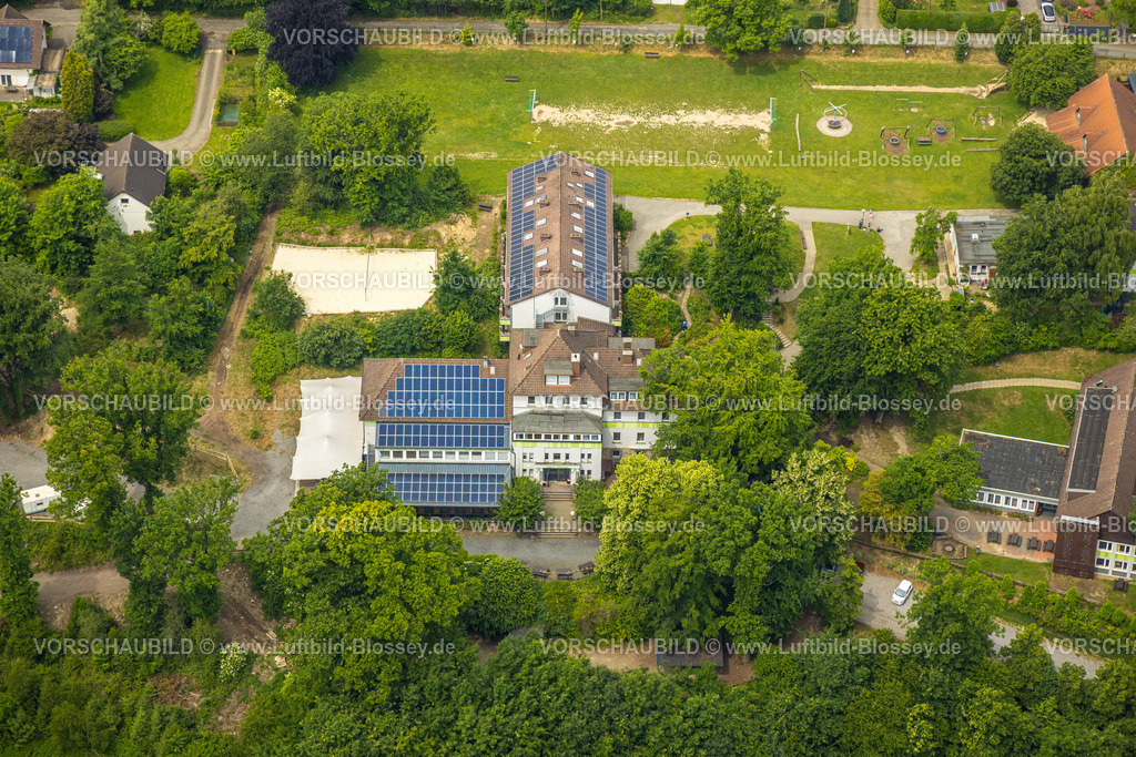 Hattingen250517266 | Luftbild, Haus Friede Tagungshaus Schreppingshöhe, Dach mit Solarpaneelen, Hattingen, Ruhrgebiet, Nordrhein-Westfalen, Deutschland