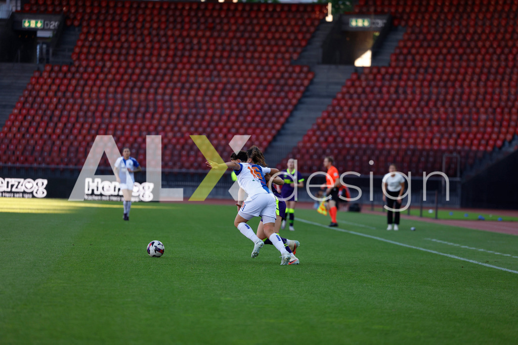 GC Zürich vs FC Zürich - AXA Women’s Super League Playoffs - Stadion Letzigrund | EMANUELA PFISTER of Grasshopper Club Zürich during the AXA Women’s Super League Playoffs quarter-final second leg between GC Zürich and FC Zürich at Stadion Letzigrund, Zurich, Switzerland. - Realisiert mit Pictrs.com