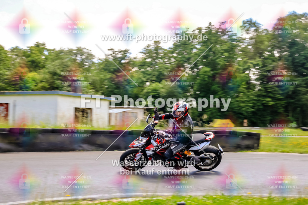 VBK-8152 | Hier findet Ihr Bilder von Touristenfahrten auf der Nürburgring Nordschleife oder von anderen Veranstaltungen die ich besucht habe. Viel Spass beim Durch Schauen 