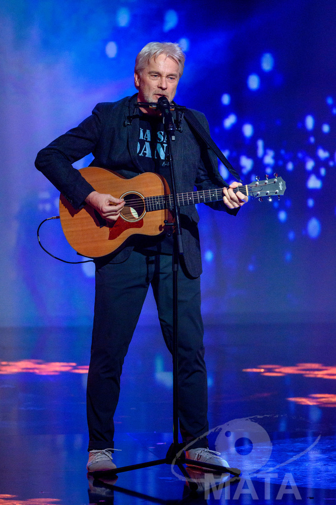 _DWA1411 | Werner Schmidbauer bei '30 Jahre Sternstunden-Gala 2023' in der Frankenhalle. Nürnberg, 15.12.2023 - Realisiert mit Pictrs.com