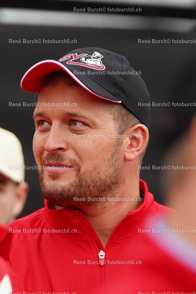 44 | René Burch leidenschaftlicher Fotograf aus Kerns in Obwalden.  Hier finden sie Sport, Landschaft und Natur Fotografie.
 - Realisiert mit Pictrs.com