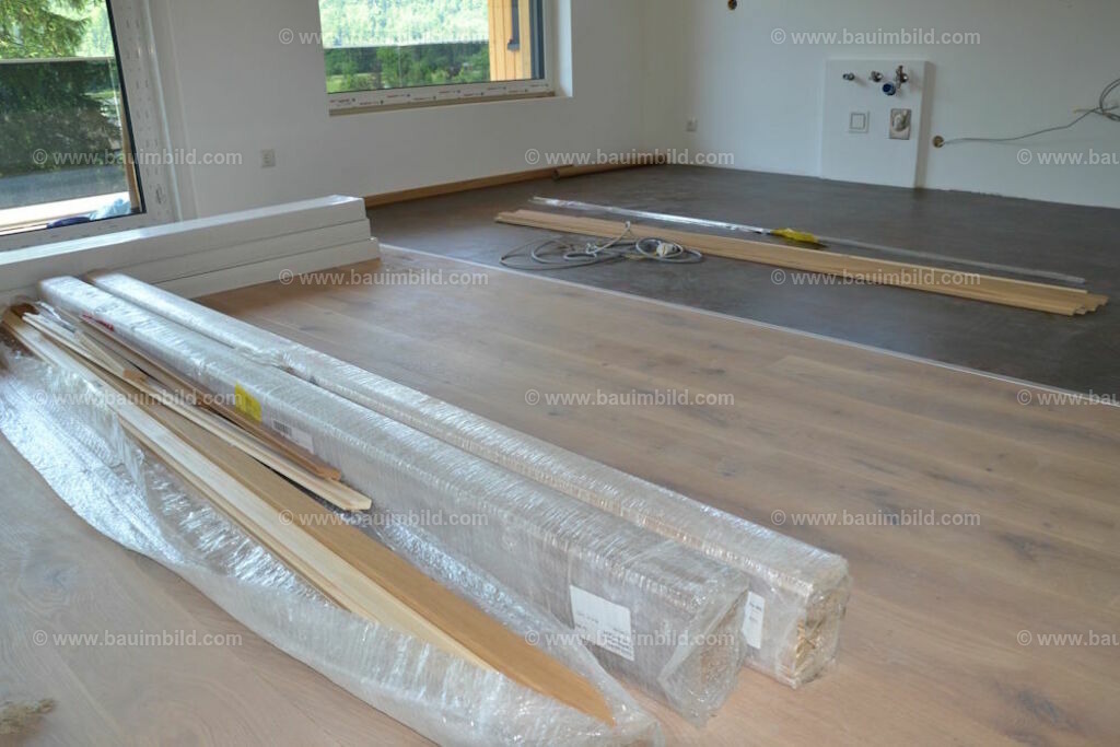 bib-lg22-bodenbelaege-0005 | Nach LV-Leistungsgruppen sortierte Detailfotos über den Bau eines Hauses. Alle Hausbau-Bilder direkt vom Urheber und Autor der Website Haus-Selber-Bauen.com