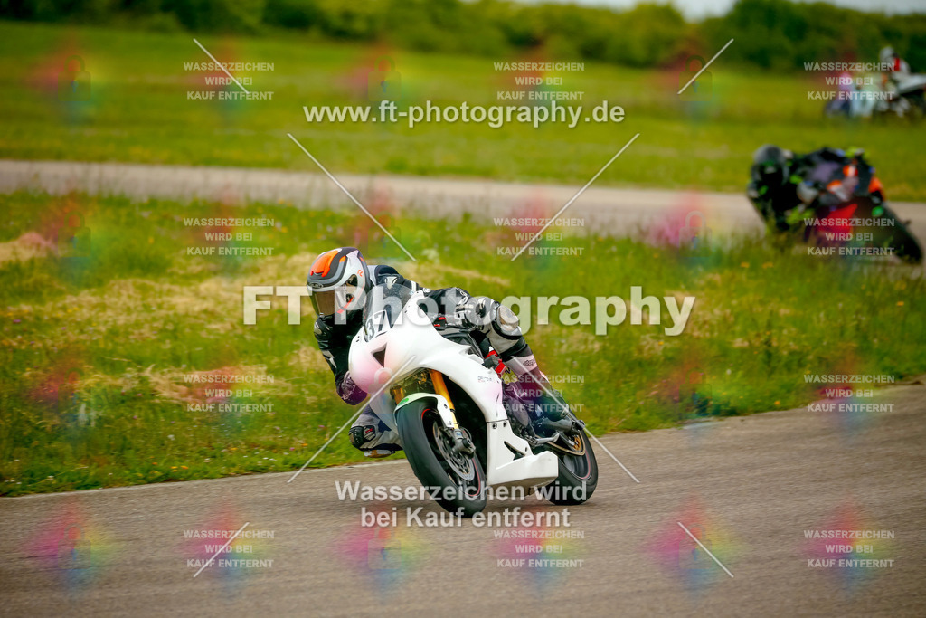 _MOT2683 | Hier findet Ihr Bilder von Touristenfahrten auf der Nürburgring Nordschleife oder von anderen Veranstaltungen die ich besucht habe. Viel Spass beim Durch Schauen 