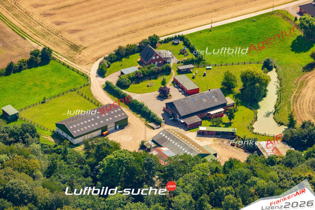Schrägluftbild  Meischenstorf  Wangels - Das Luftbild wurde 2025 vom UL-Flugzeug heraus erstellt (ohne Drohne- keine Drohnenaufnahme ) - Hochauflösende Luftaufnahme -Nicht vergleichbar mit Google Maps oder Satelittenbilder- Die Geschenkidee !Mit Lizenz und Bildrechte bestellbar