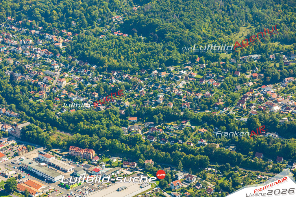 Luftbild der Stadt Meiningen - Die Luftaufnahme wurde 2025 vom UL-Flugzeug heraus erstellt ( keine Drohne ) - Hochauflösende Luftaufnahme - für professionelle Ausdrucke geeignet. Die Geschenkidee !Hier alle&nbsp;Infos zur Lizenzierung der LuftaufnahmeWir fliegen auch dieses Jahr wieder in Ihre Region um Luftbilder zu erstellen.- Luftbild anfragen