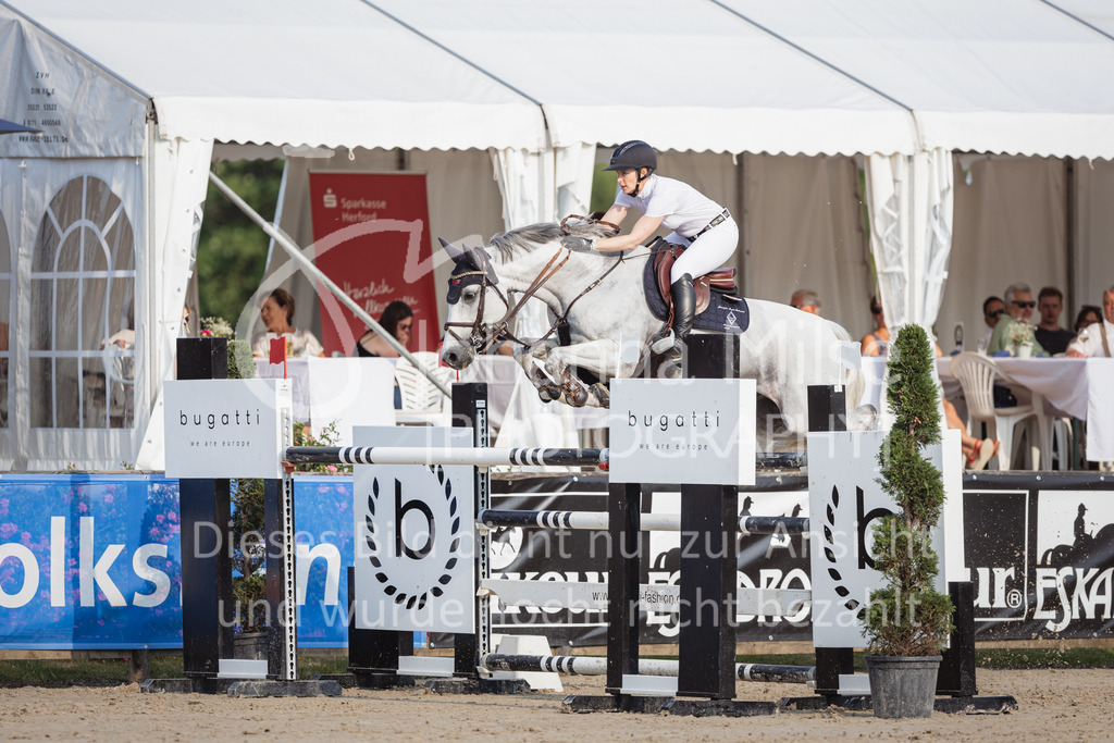 230624_PfSpTa_GroßerPreis-239 | Deine schönsten Turniermomente als professionelle Fotos! Entdecke hochwertige Pferdesport-Fotografie im Online-Shop. Jetzt Fotos finden & bestellen!