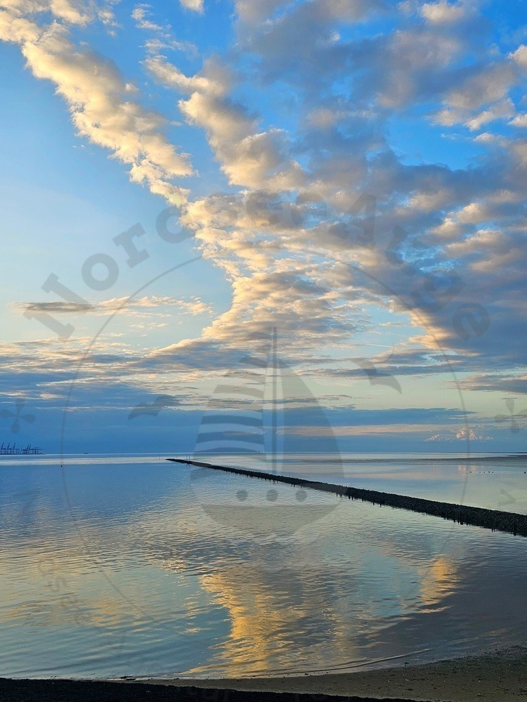 Nordsee Momente pur Nordseeküste Naturaufnahmen  | Nordsee in all ihrer Natürlichkeit  - Realisiert mit Pictrs.com