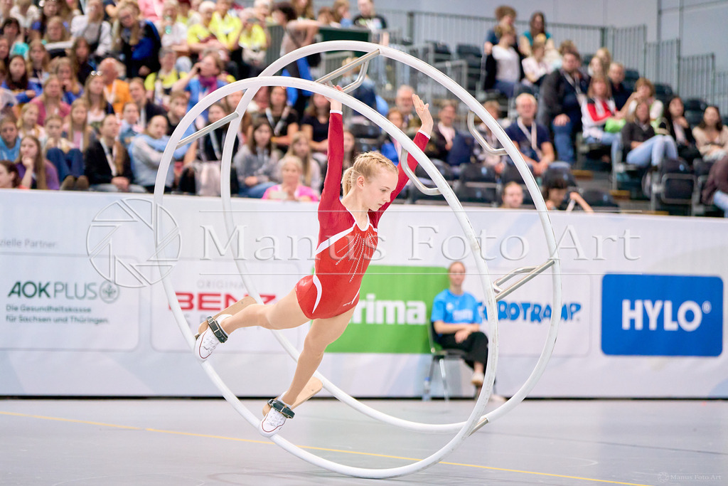 A-DSC01578 | Professionelle Sportfotografie in Hamburg, Schleswig-Holstein und Niedersachsen – spezialisiert auf Rhönrad, Geräteturnen, Leistungsturnen und rhythmische Sportgymnastik. Bundesweite Begleitung von Rhönrad-Events. Jetzt Sport-Fotos - Realisiert mit Pictrs.com