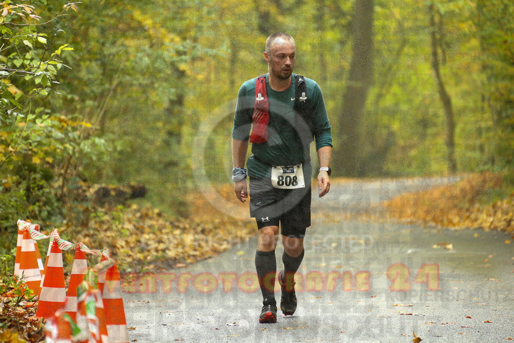 241027_1029_EX1_3809 | Sportfotografie im Rhein-Sieg Kreis, Köln, Bonn, NRW, Rheinland Pfalz, Hessen, etc. Unser Tätigkeitsfeld umfasst den Laufsport vom Volkslauf über den Marathon, Duathlon, Triathon bis zum Ultralauf wie Kölnpfad Ultra oder Schindertrail.