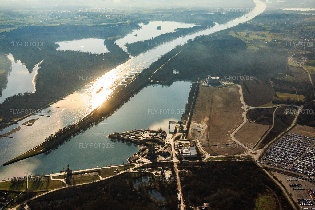 Luftbild: Neubaustelle des Rheinhafen Lauterbourg Rhine Terminal aus Norden in Lauterbourg im Bundesland Bas-Rhin in Frankreich.Foto: IMG_085493.jpg vom 24.12.2015 durch Werner Riehm/FLY-FOTO.deAuflösung des Originals: 5472 x 3648 pxParis Terminal - La solution multimodale de référence