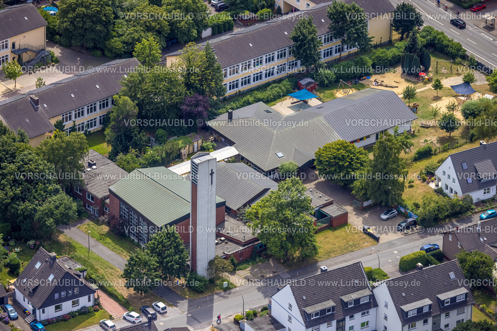 Castrop-Rauxel220706523 | Luftbild, Evang. Pauluskirche, Martin-Luther-King-Schule, Rauxel, Castrop-Rauxel, Ruhrgebiet, Nordrhein-Westfalen, Deutschland