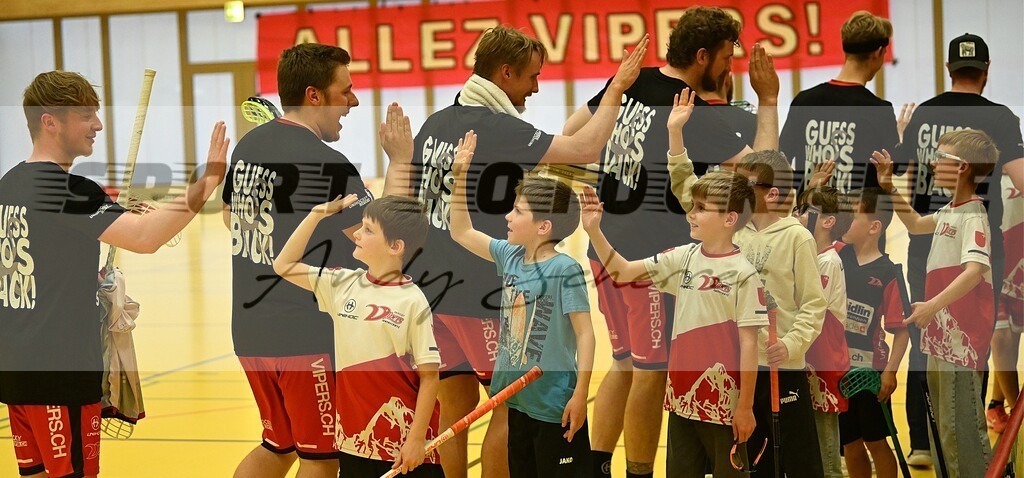 aaaDSC_7102 | Kaufen Sie Sportbilder im Onlineshop von Andy Scherrer Sportfotografie. Faszinierende Bilder von Sportevents aus der ganzen Schweiz. Fussball, Frauenfussball, Unihockey, Handball, Schwingen und weiteren Sportarten. - Realisiert mit Pictrs.com