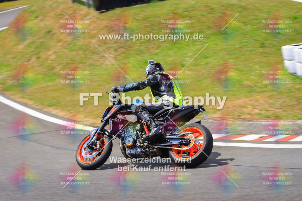 _DSK2572 | Hier findet Ihr Bilder von Touristenfahrten auf der Nürburgring Nordschleife oder von anderen Veranstaltungen die ich besucht habe. Viel Spass beim Durch Schauen 