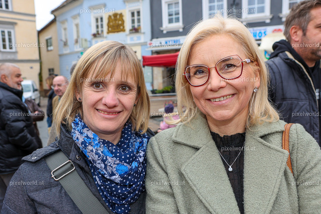 Faschingswecken am Hauptplatz Feldkirchen | Bildershop von pixelworld.at - Realisiert mit Pictrs.com