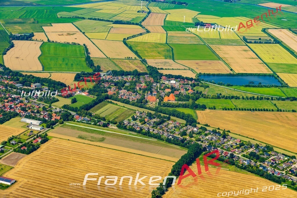 Luftaufnahme Wybelsum Emden - Die Luftaufnahme wurde 2025 vom UL-Flugzeug heraus erstellt ( ohne Drohne ) - Hochauflösende Luftaufnahme - für professionelle Ausdrucke geeignet. Die Geschenkidee !Mit Lizenz und Bildrechte bestellbar