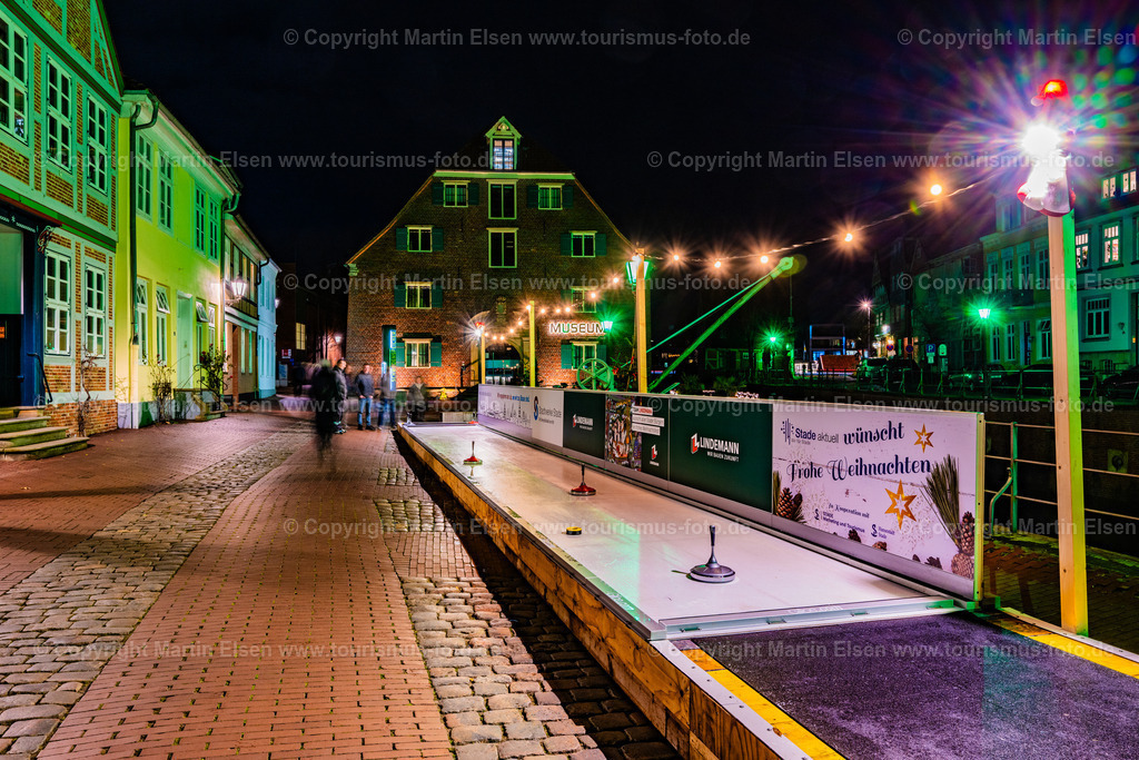 Stade Fischmarkt Weihnachtsmarkt_Eisstockschießen_ELS_7181281124 | Fotos aus den Touristenorten aus Norddeutschland. - Realisiert mit Pictrs.com