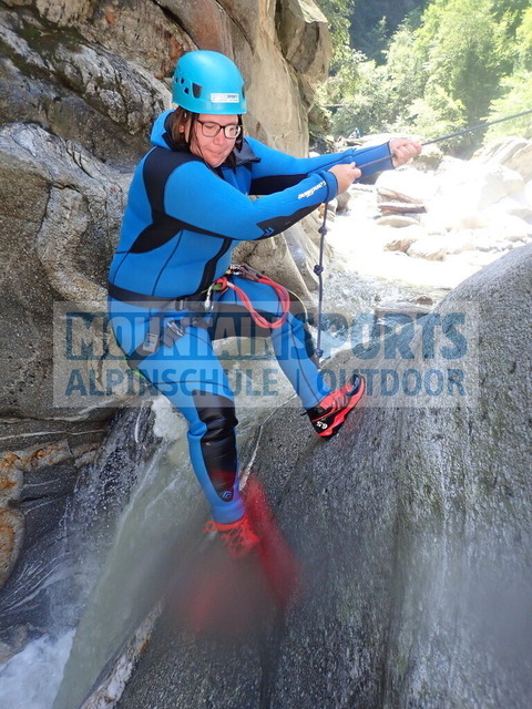 P8100042 | Bestelle die Bilder deines Berg- oder Wasser-Abenteuers mit Mountain Sports bequem von zu Hause aus direkt über unseren Online Fotoshop von pictrs.com. - Realisiert mit Pictrs.com